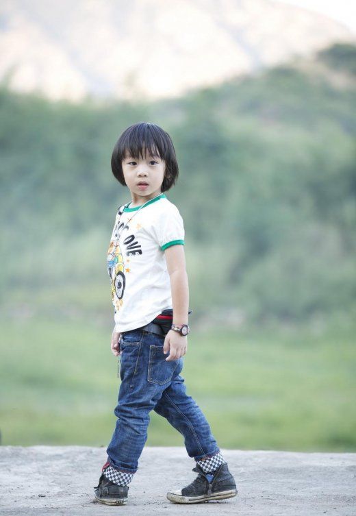 赵今麦在综艺节目中的多面风采与成长足迹
