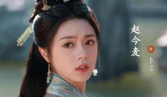 樱桃琥珀，张凌赫与赵今麦新路透——青春与梦想的璀璨交织