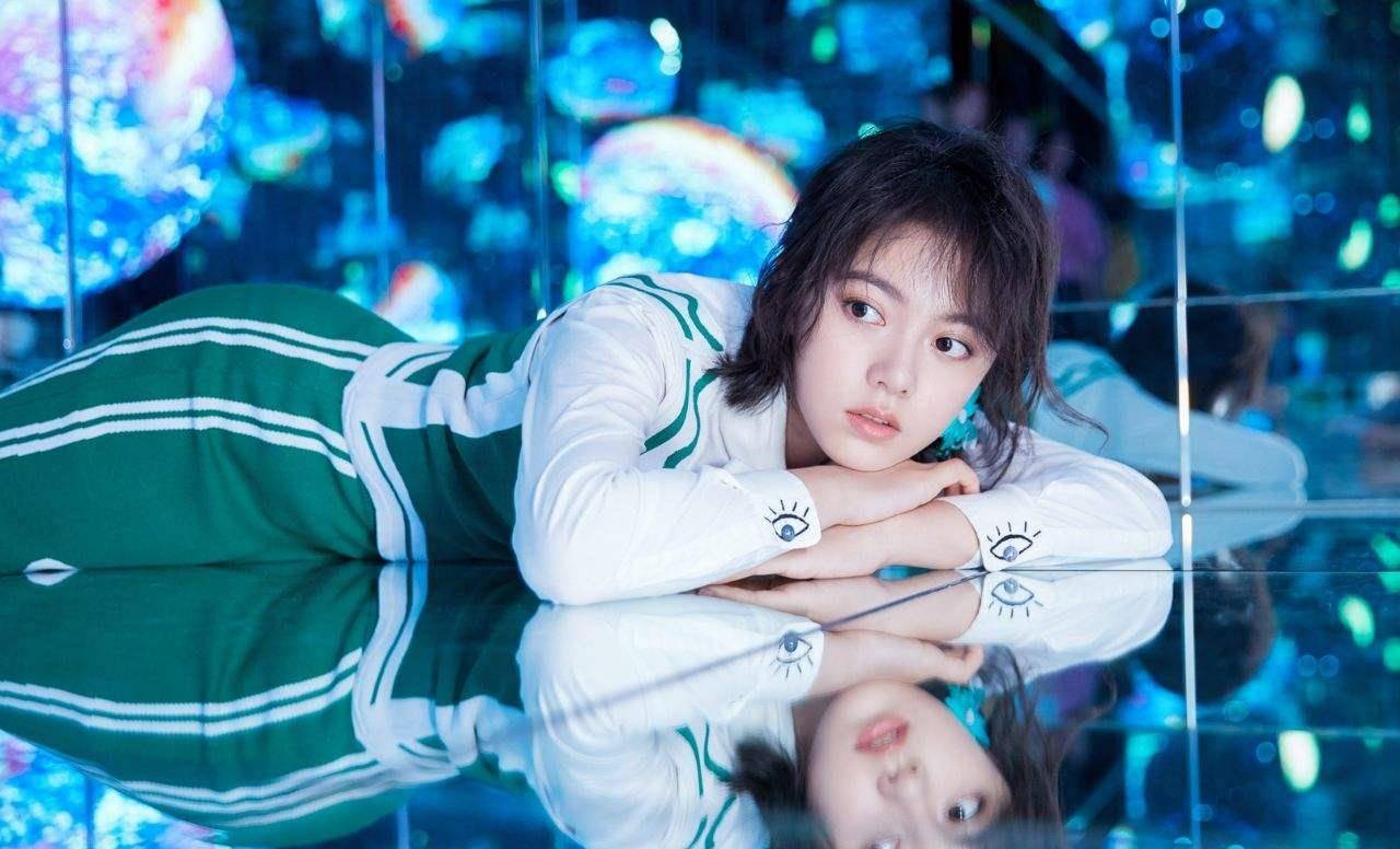 眼睛里的星辰——赵今麦的独特魅力