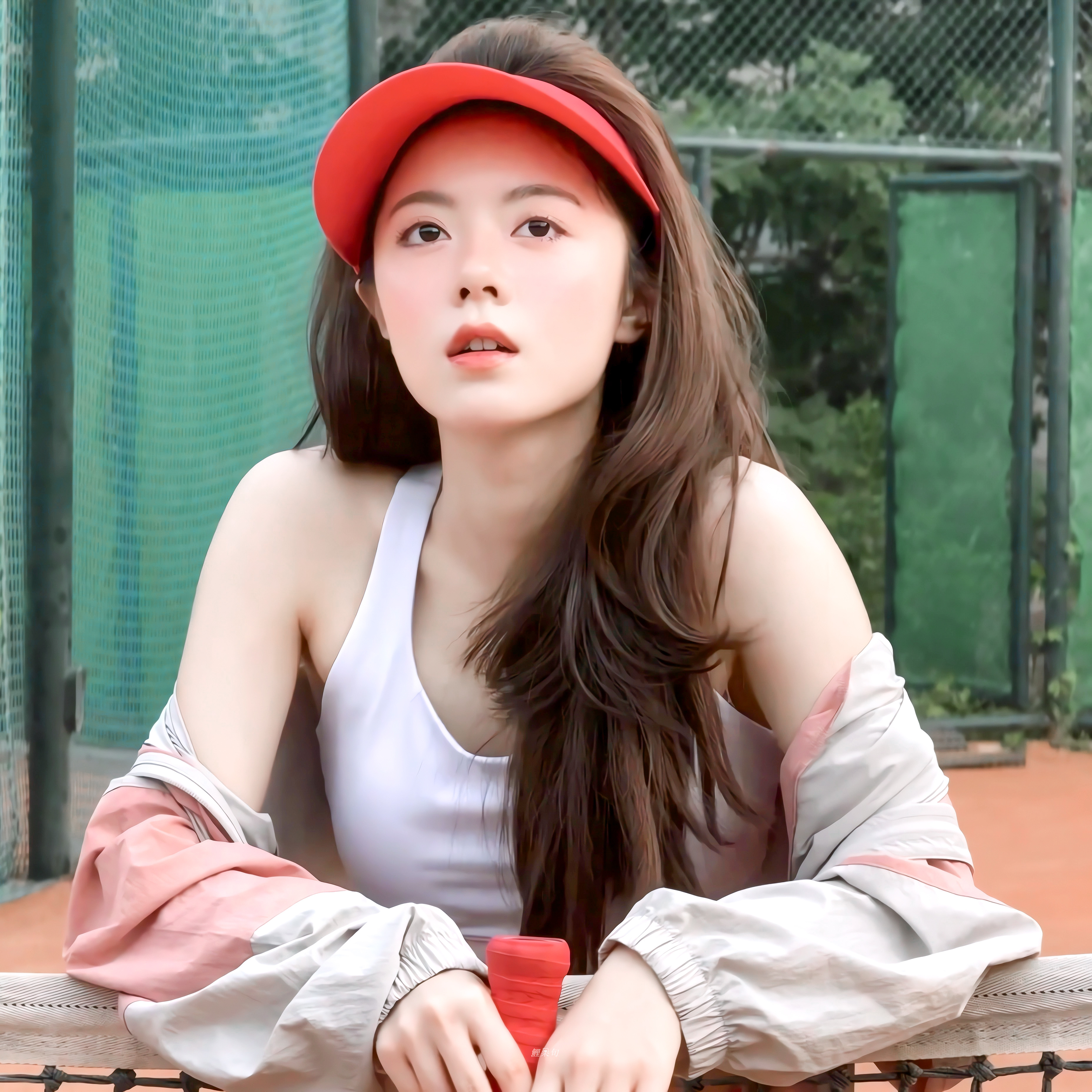 青春跃动的网球旋律——赵今麦，网球场上的少女风采
