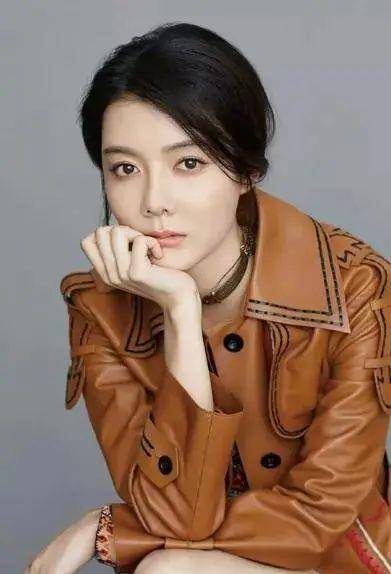 赵今麦与车晓，两代演员的荧幕交集与成长轨迹