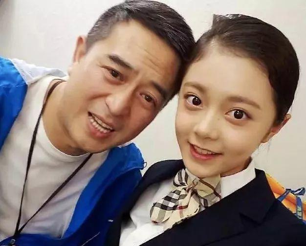 赵今麦最新动态，从演艺事业到个人生活的温暖篇章——揭秘她与他的甜蜜故事