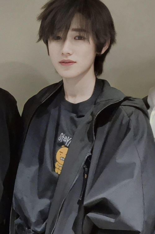 丁程鑫与赵今麦，青春的微妙情愫