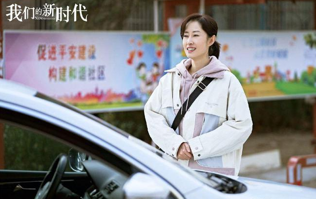 白敬亭与赵今麦的公交情缘，从荧幕到现实的温馨邂逅