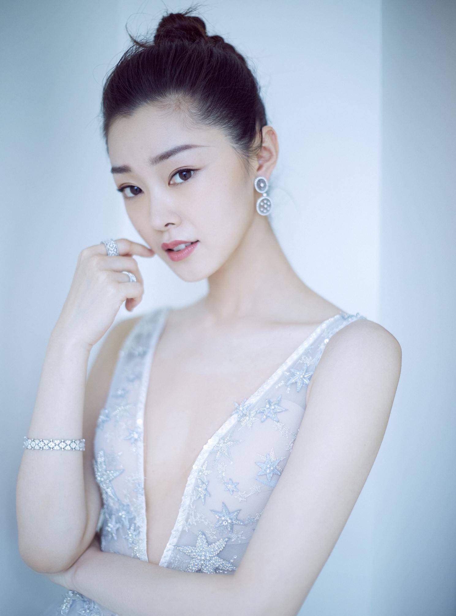 宋轶，在抗战剧中的多面演绎