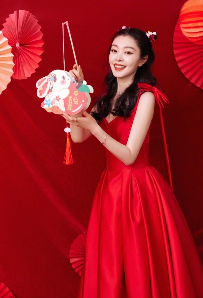 宋轶与宋铁梗，从演员到文化符号的蜕变