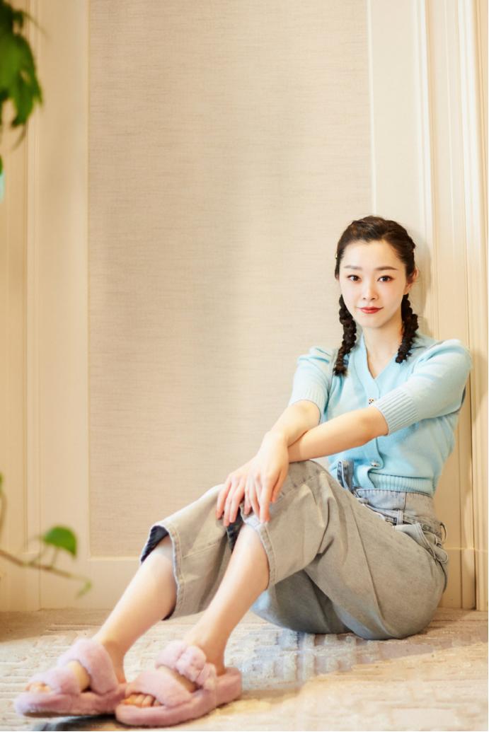 宋轶120斤的优雅风采，轻盈与力量的完美平衡