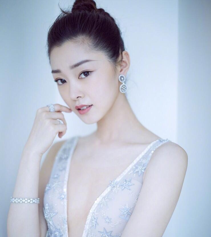 宋轶，完美身材比例的优雅诠释