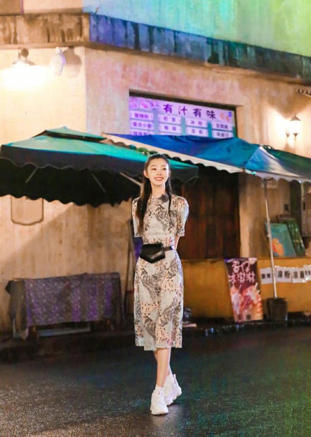 宋轶，旗袍下的古典韵味与现代时尚的完美融合