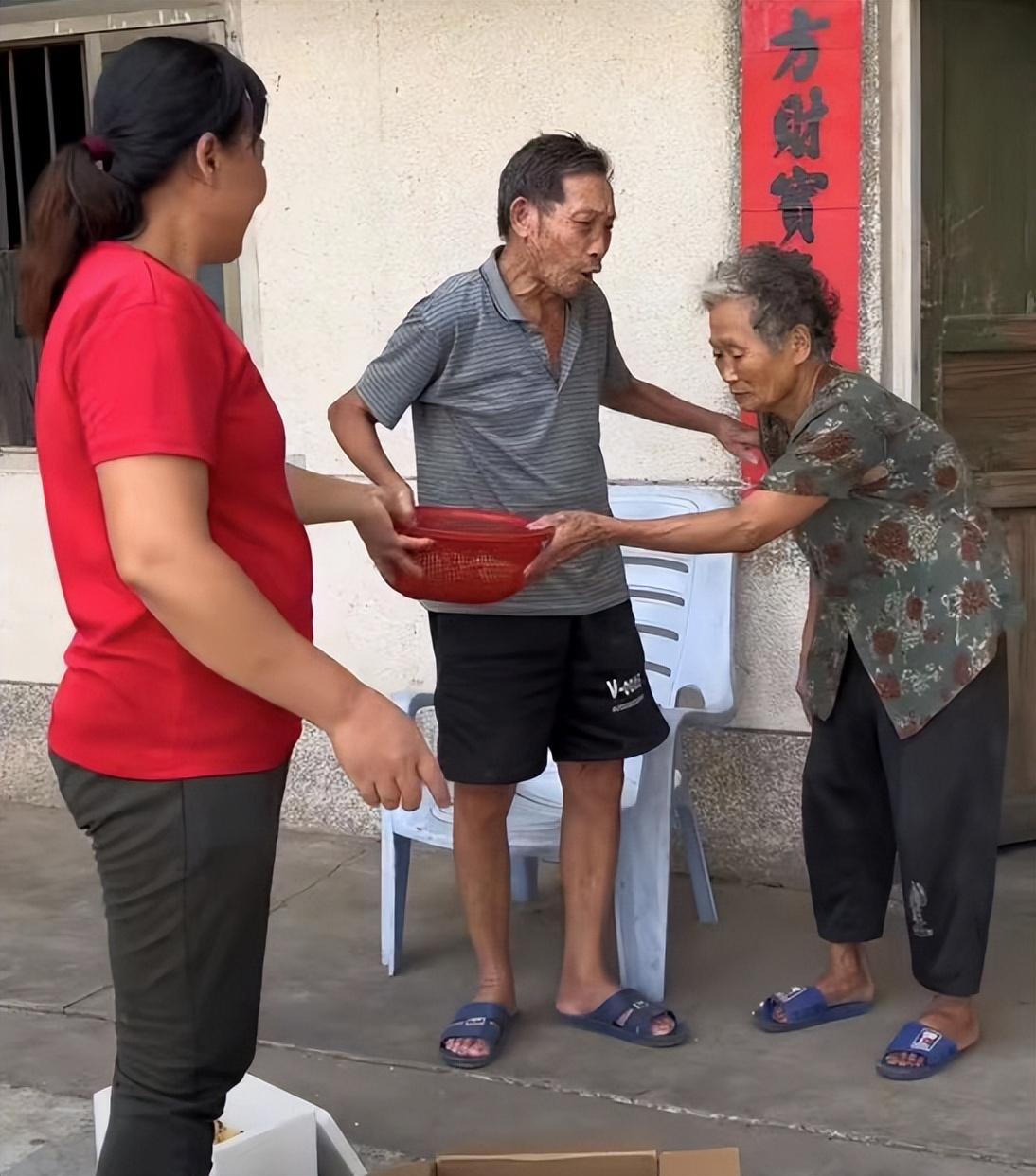 水果奶奶的奇妙故事时光，一场视觉与想象的盛宴