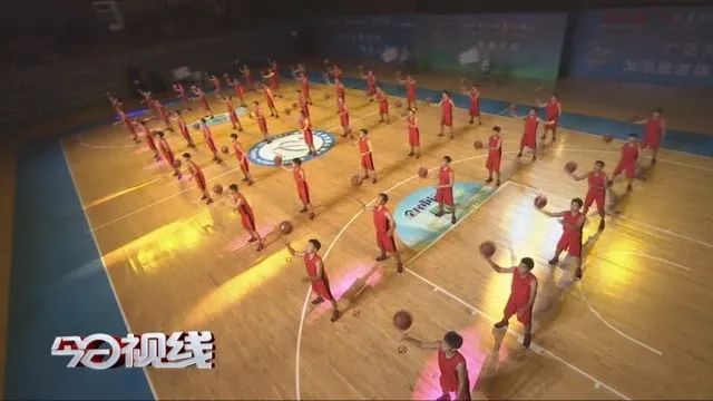 最新卡塔尔世界杯，赛场内外精彩纷呈，激情与梦想的碰撞
