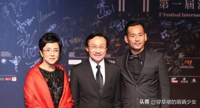 澳门六爷三肖,赌城背后的传奇人物澳门六叔可靠吗?